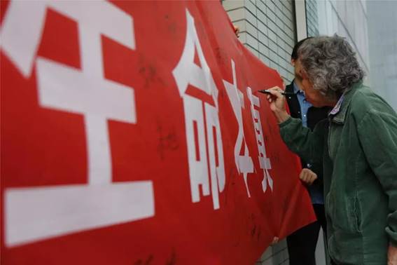 说明:https://mmbiz.qpic.cn/mmbiz_jpg/uYQH1LvBibib9nCLAGFWsYAPmH9o9kKATZBpRk340Umxd1r4fYbDcBNsQTyicHsibOcP4A6ZqsTvvYsOCA7nYHEkrQ/640?wx_fmt=jpeg