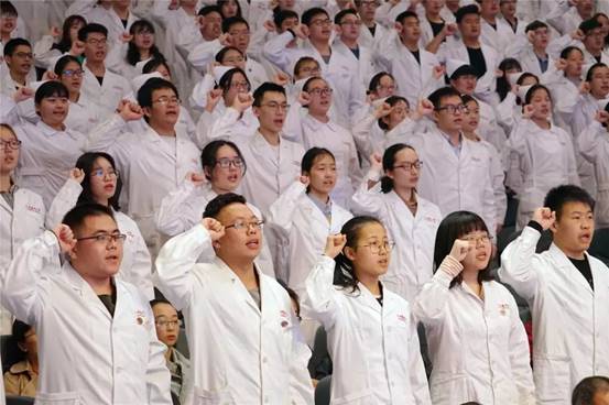 说明:https://mmbiz.qpic.cn/mmbiz_jpg/uYQH1LvBibib9nCLAGFWsYAPmH9o9kKATZnj1vy1oylyJDbQC01YJibTO5iaOYYdCblRmj3GEBJdH2vryMf6OSqSgg/640?wx_fmt=jpeg